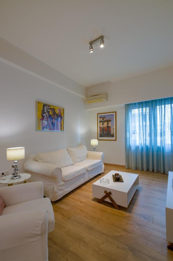 Nice 1Bd Apartment Close To Metro Station Ampelokipoi Athene Buitenkant foto